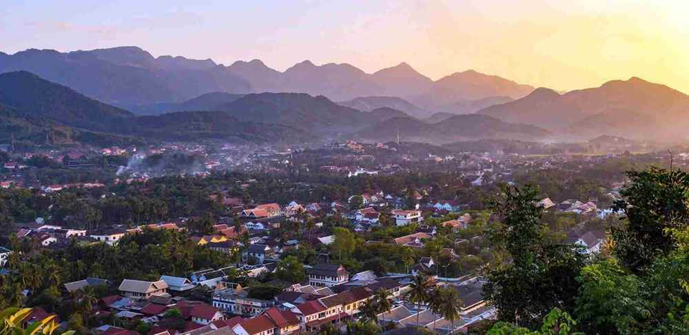 Scenic route from Oudomxay to Luang Prabang through northern Laos mountains